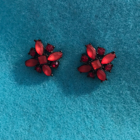 Red crystal earrings - Picture 2 of 3
